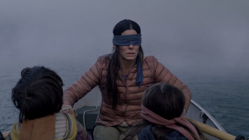 Sandra Bullock magie dans une barque les yeux bandés
