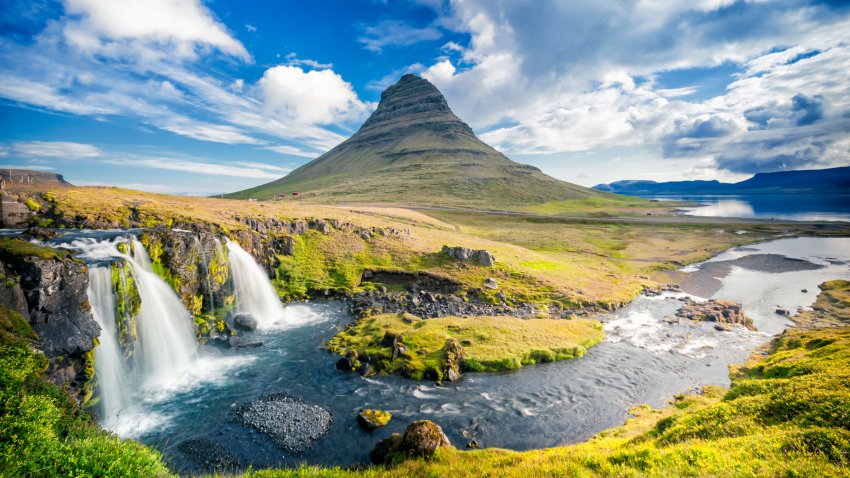Montagne kirkjufell en Islande