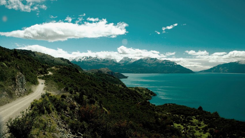 Un lac du Pumalin National Park