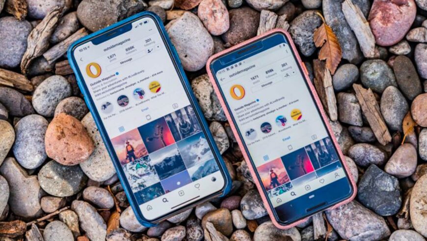 iPhone Xs Max et Google Pixel 3 posés sur des cailloux