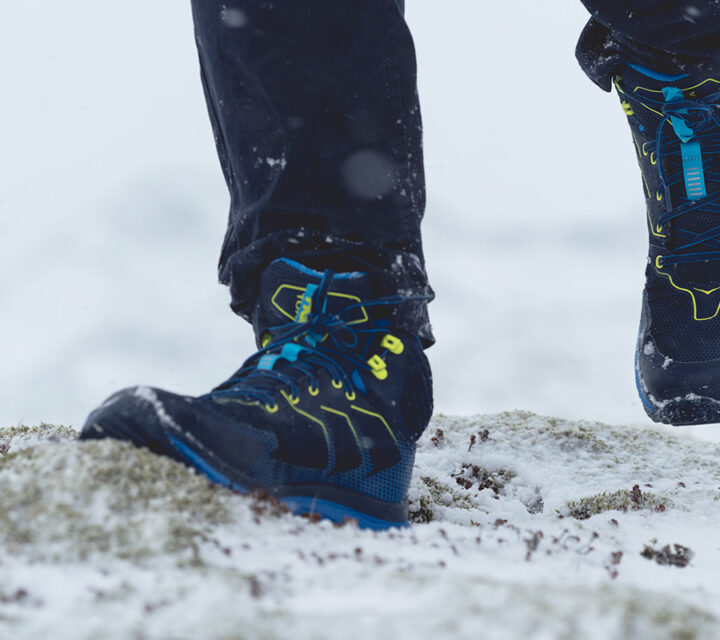 La Toa, chaussure de randonnée de Hoka one one dans la neige