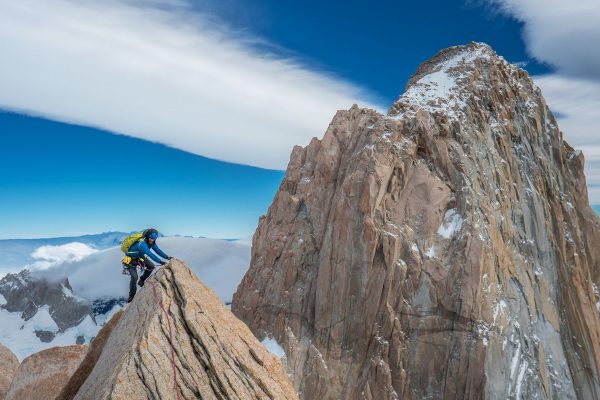 Jim Reynolds sur une crête en Patagonie