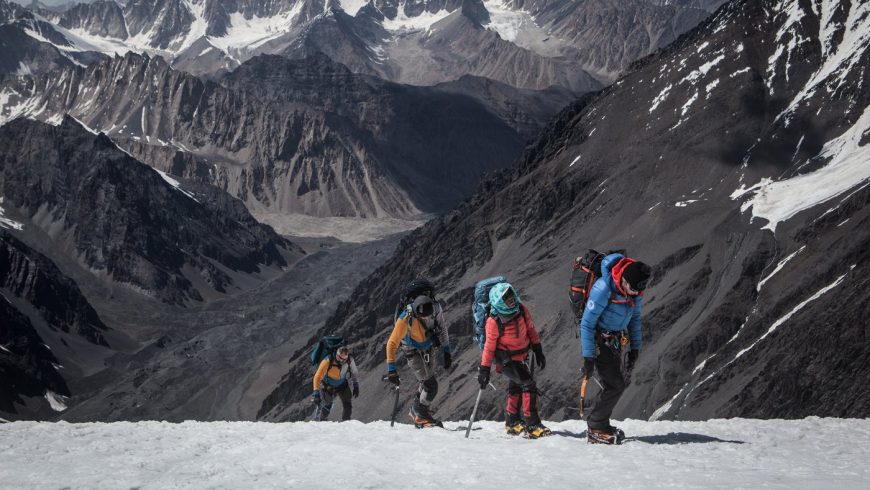 Première ascension d'un sommet de 7500m par des femmes afghanes