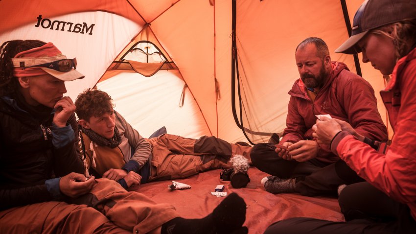 Première ascension d'un sommet de 7500m par des femmes afghanes