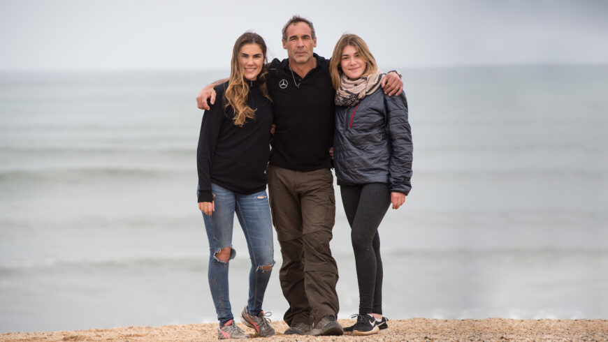 Mike Horn et ses deux filles Jessica et Annika