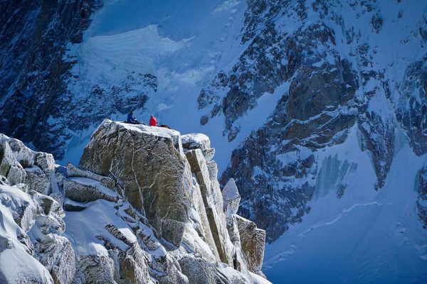 Alpinistes au sommet