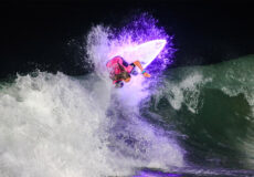 Surf de nuit à Anglet