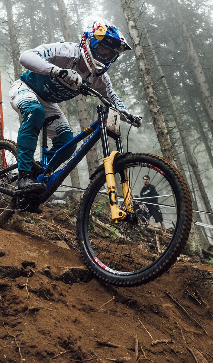 Loïc Bruni bestof vidéo du nouveau champion du monde de VTT DH