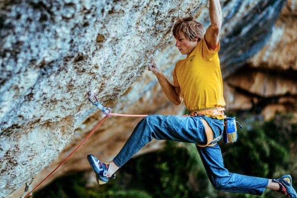 Alex Megos et Patagonia rendent hommage à Wolfgang Güllich.