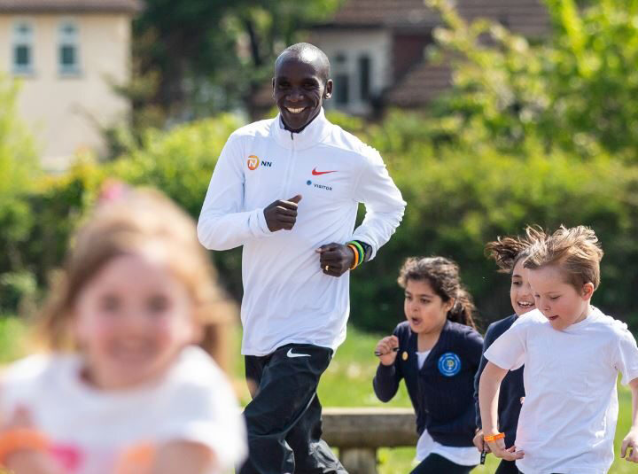 Eliud Kiphoge, ambassadeur du programme The Daily Mile