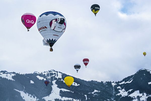 Vol en ballon au dessus de Chateau d'Oex