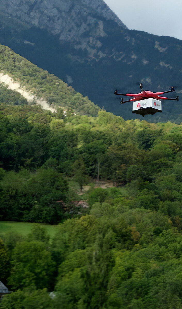 La livraison par drone en montagne arrive en France – Outside | Le ...