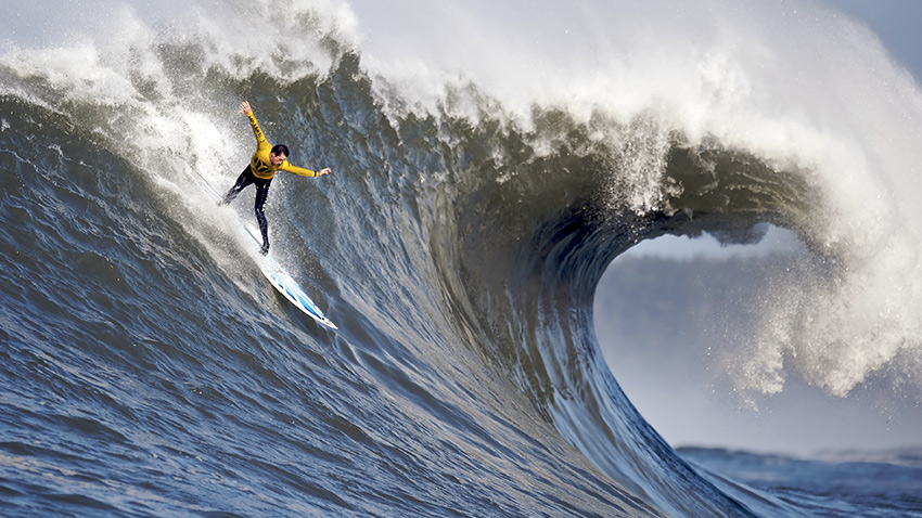 surfeur Mavericks