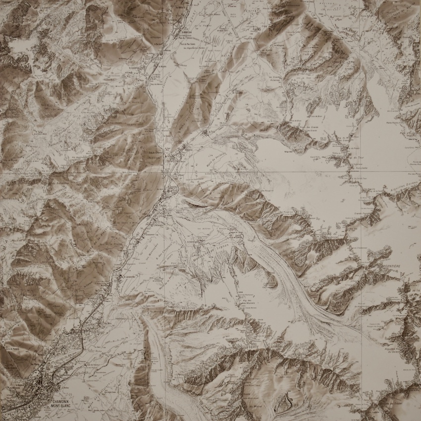 Carte du Mont Blanc tracé noir (IGN)