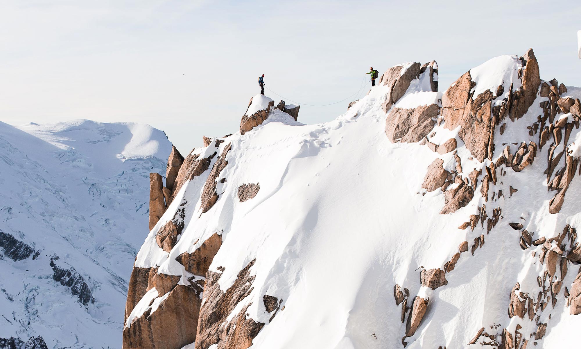 Rando, alpinisme, escalade, kayak, parapente … le projet de déconfinement détaillé