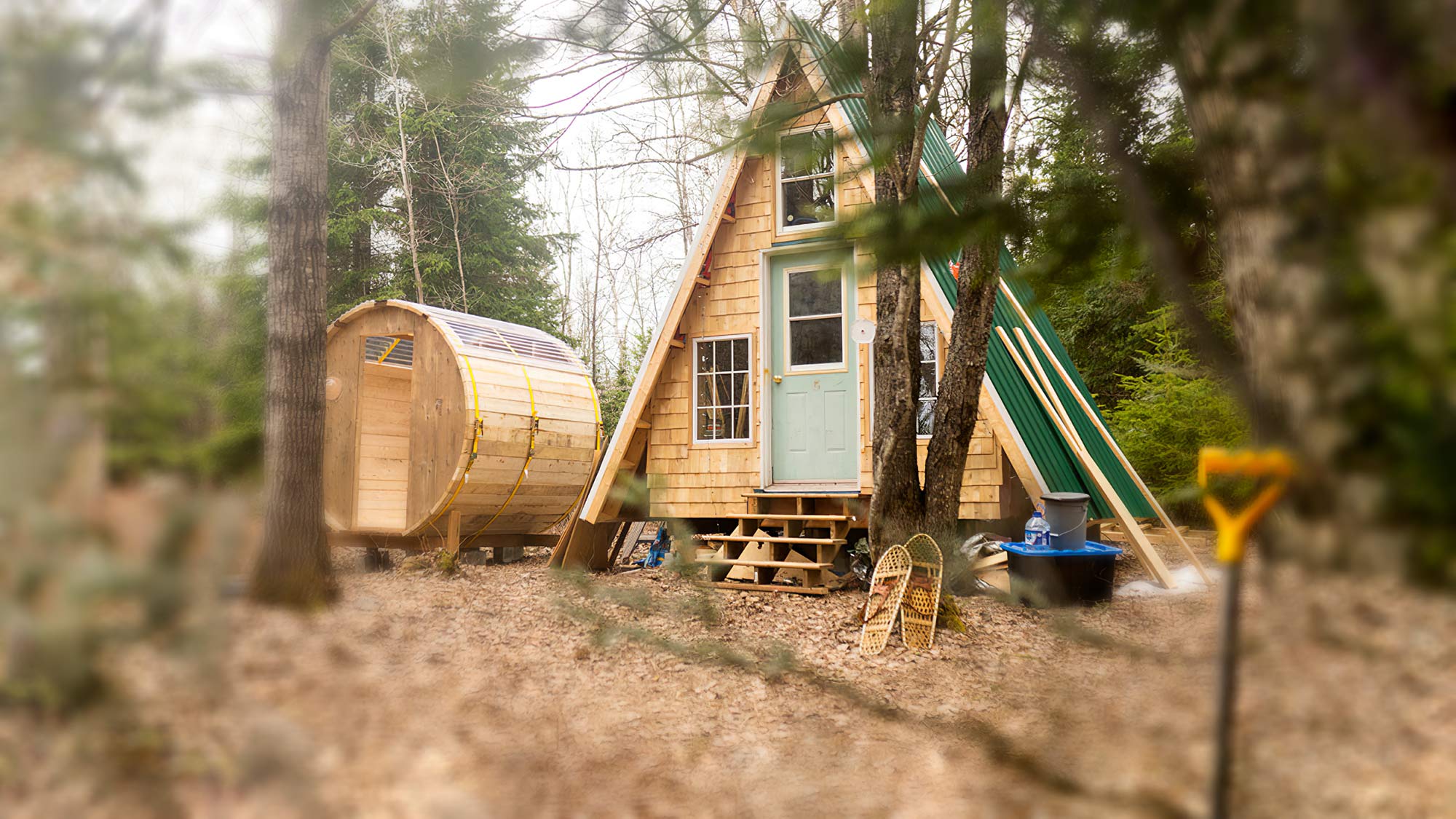 Comment construire sa cabane avec mur d'escalade