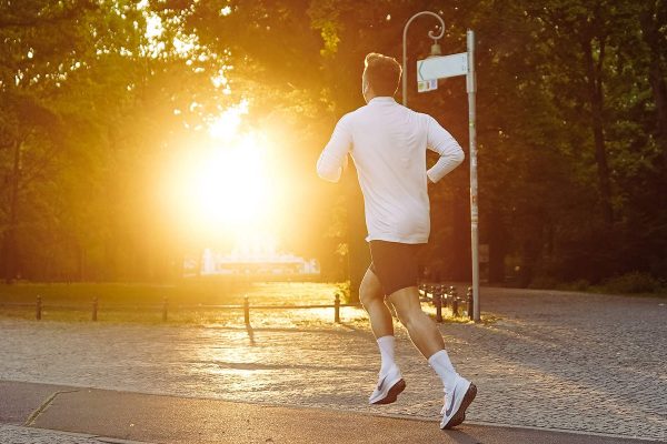 Running, vélo, yoga, fitness… des précisions sur les règles de la reprise