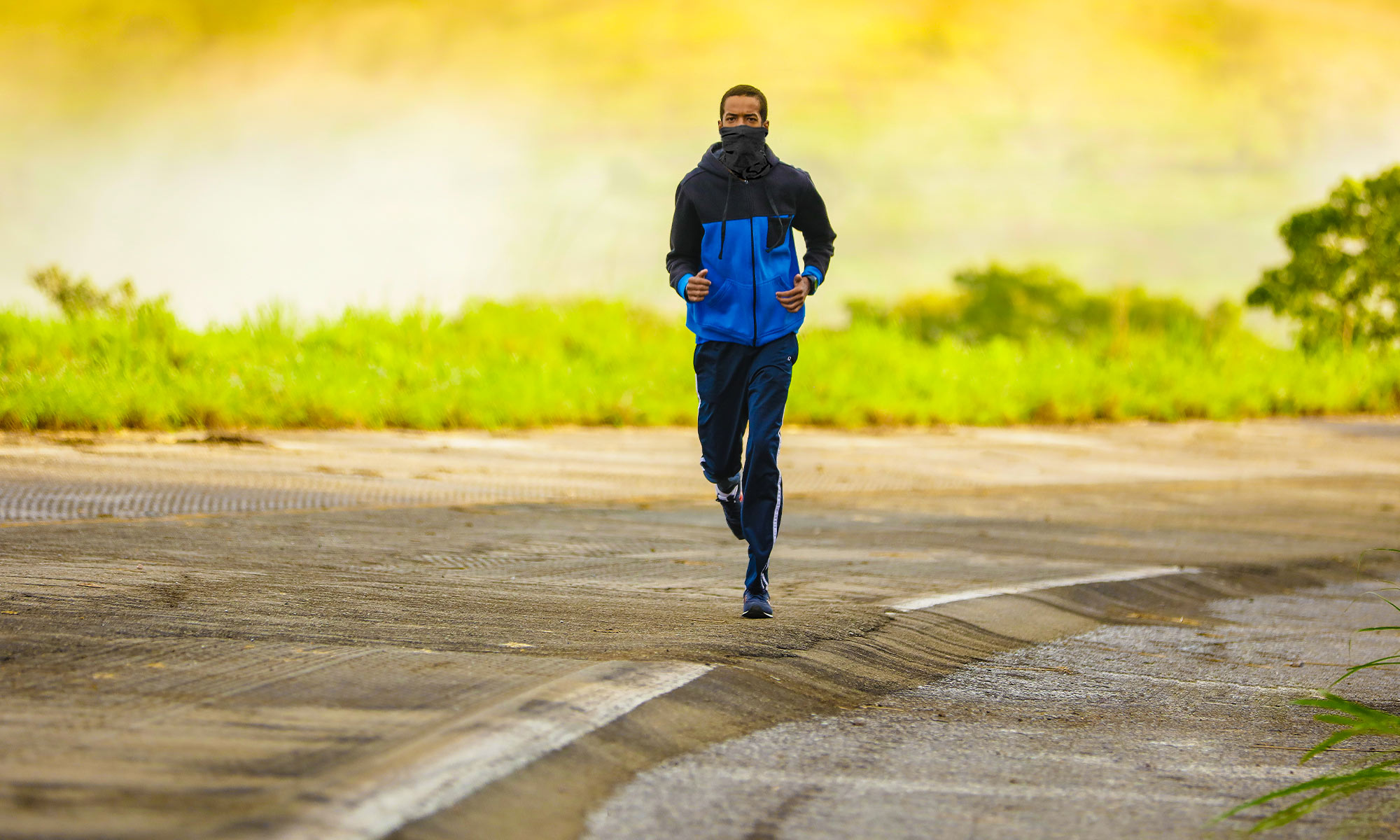 Courir avec un masque