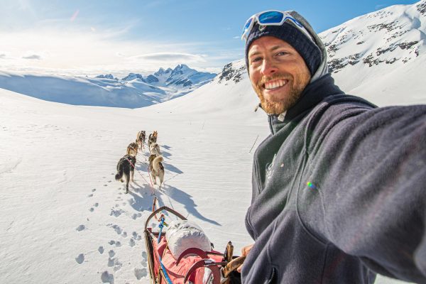 Lucas Lepage musher et guide en traineau à chiens en Norvège