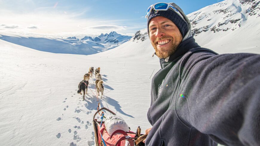 Lucas Lepage musher et guide en traineau à chiens en Norvège