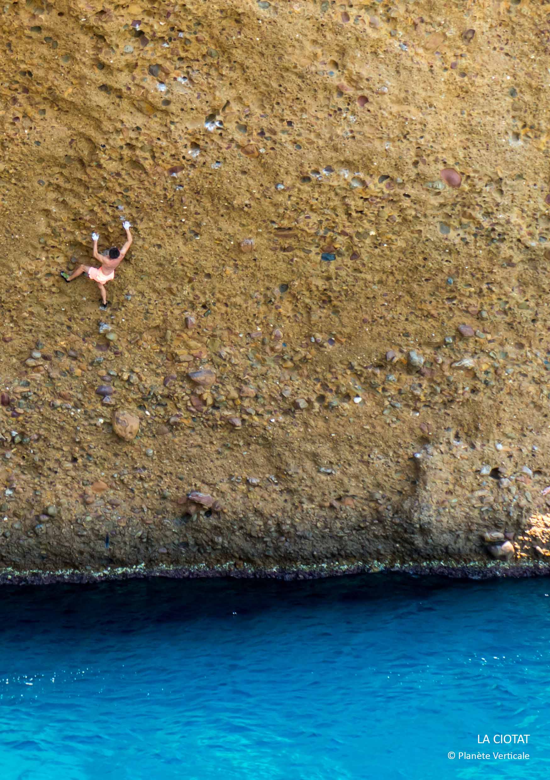 Escalade au dessus de l'eau