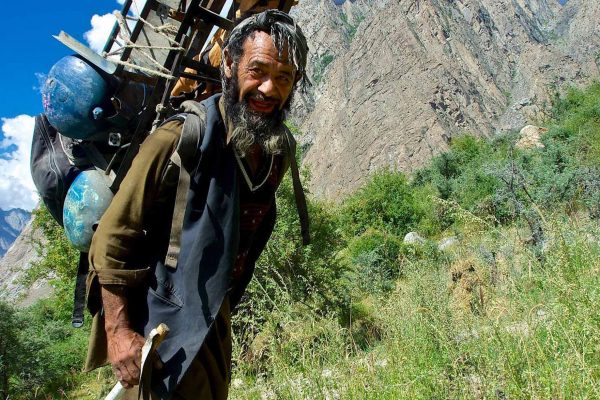 Porteur Pakistanais au Karakoram