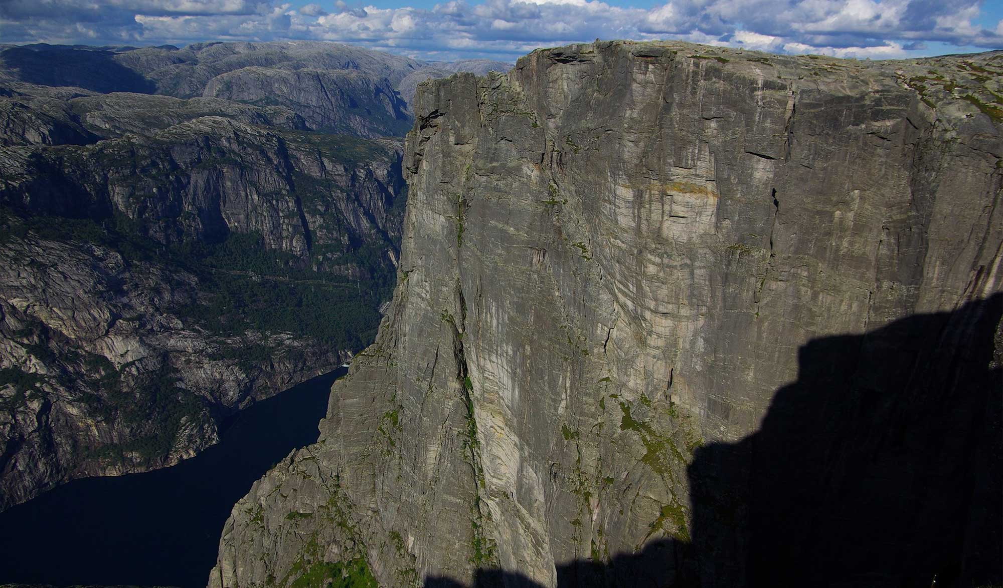 falaise de Kjerag