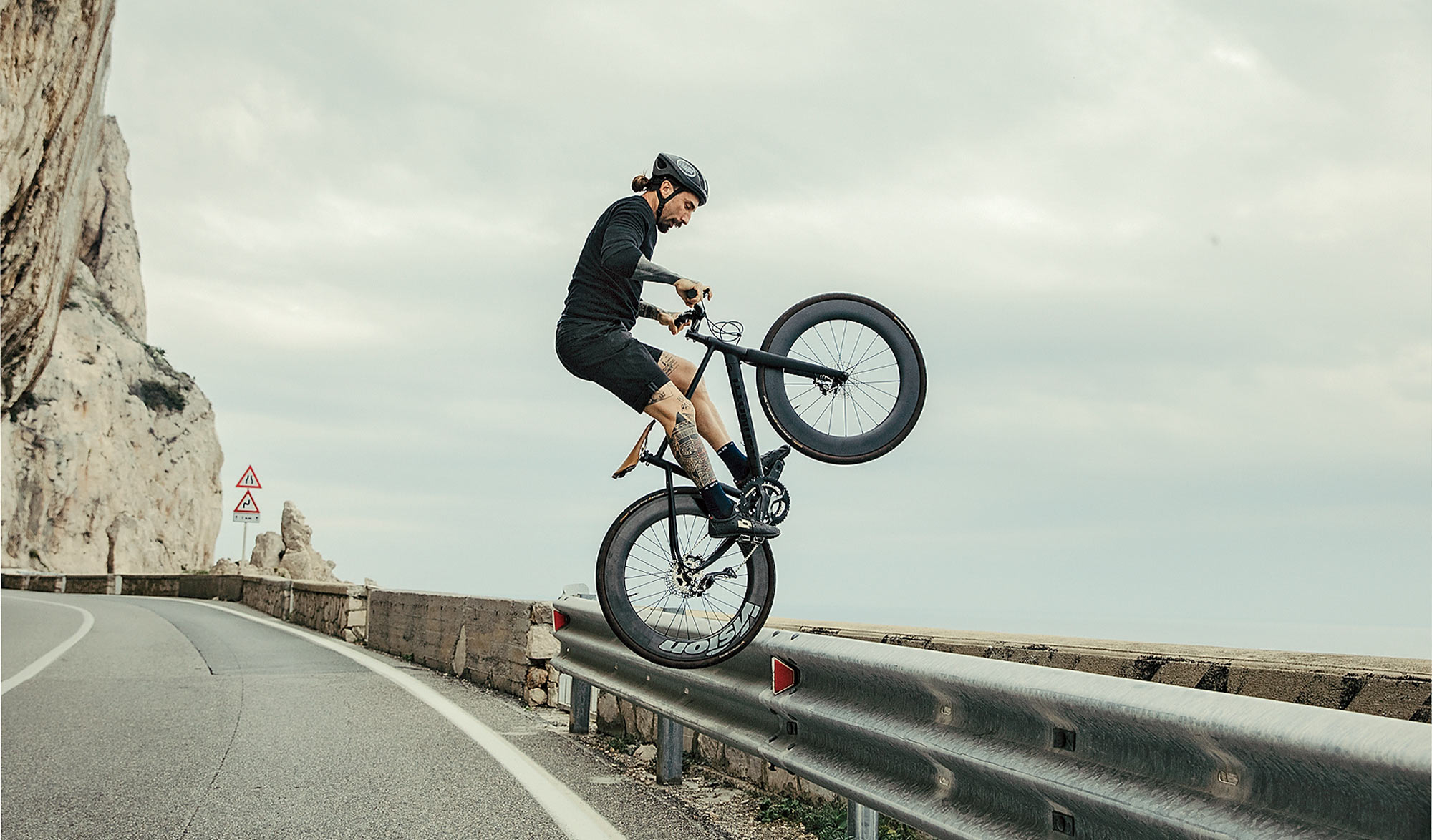 Vittorio Brumotti le cycliste italien qui traque les trafiquants de drogue