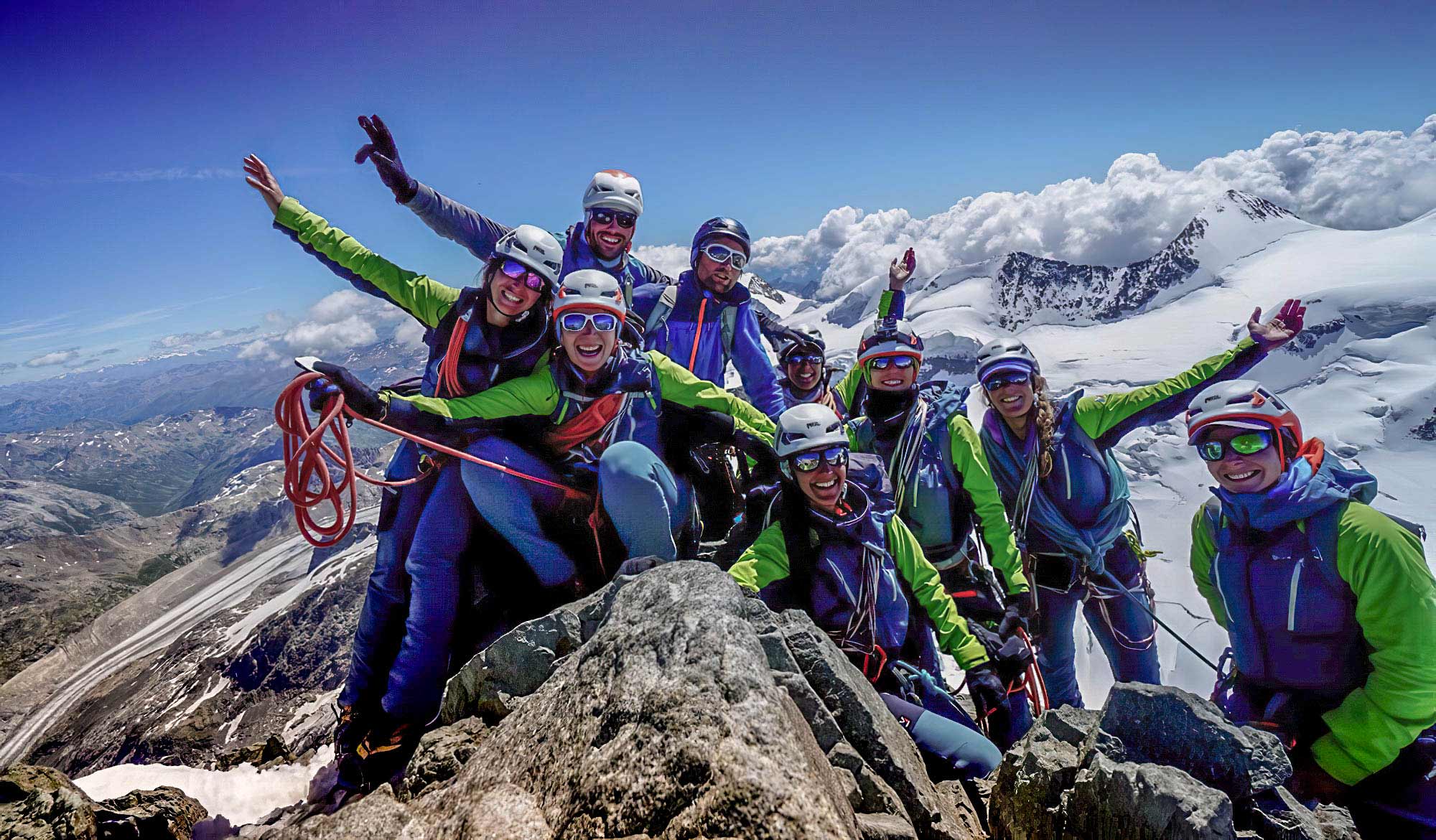 Femmes alpinsites du GFHM dans le massif de Bernina