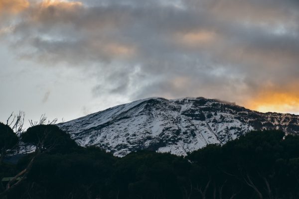 le Kilimandjaro est en feu