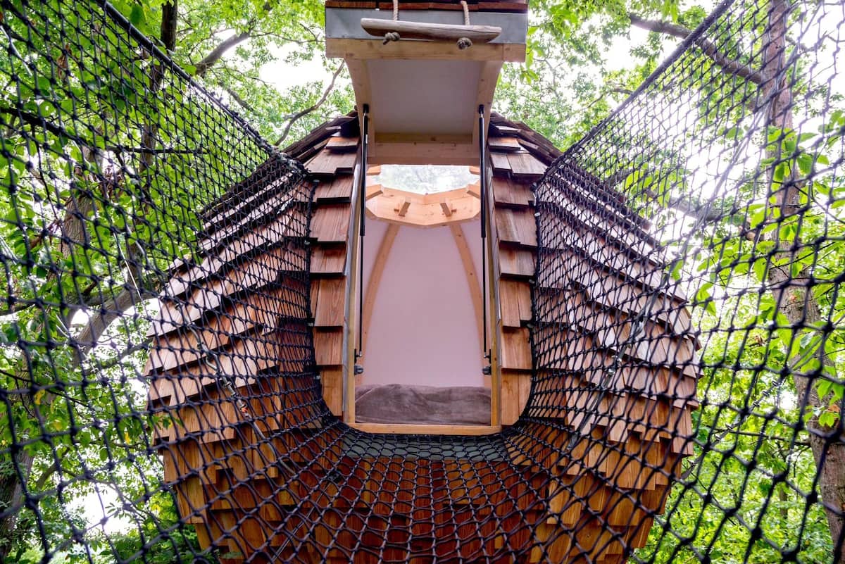 Cabane jacuzzi "Plume", nuit insolite proche Paris