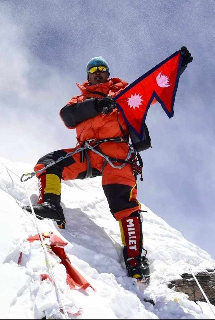 Mingma Tenzi Sherpa au sommet du K2