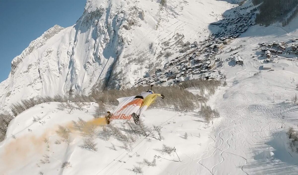 Soul Flyers, descente de Belgrade à Val d'Isère