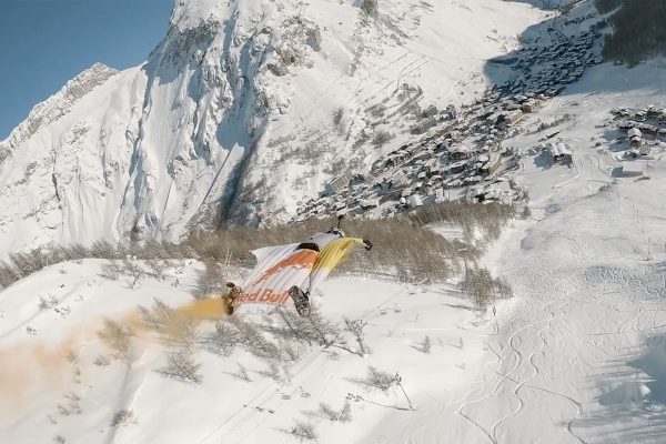 Soul Flyers, descente de Belgrade à Val d'Isère