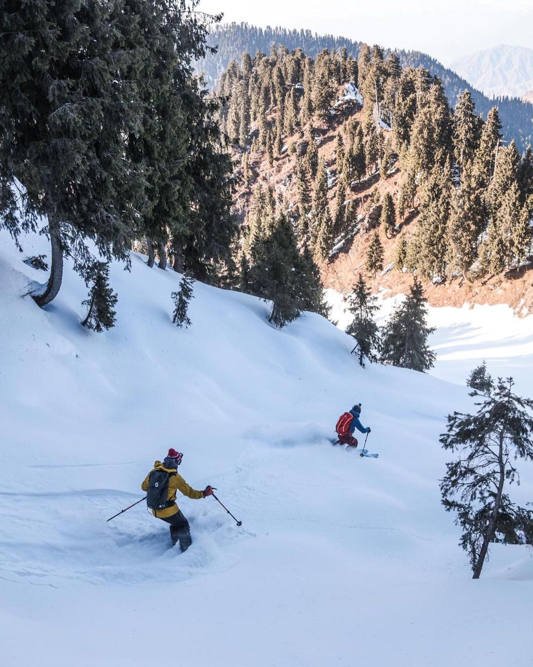 Zom Connection - Au Pakistan, ces enfants formés au ski et au sauvetage