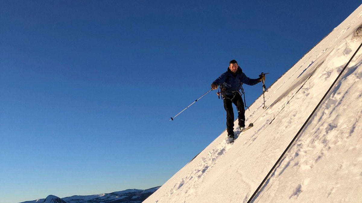 Ski de pente raide au Half Dome, Yosemite