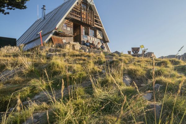 Pyrénées : en 1 clic, accédez à 63 refuges français et espagnols