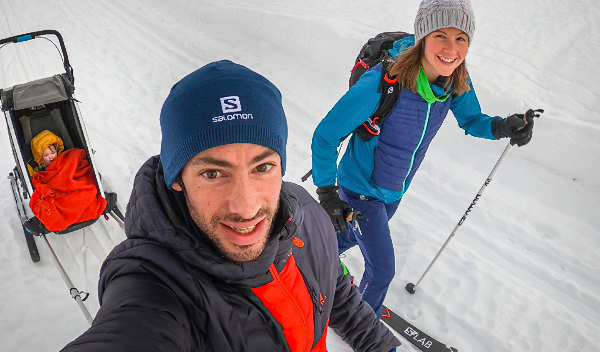 Kilian Jornet, Emenie Forsberg et leur fille en ski de rando