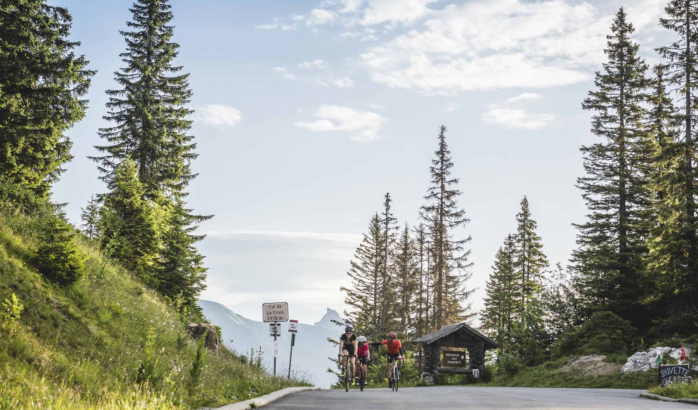 cyclotourisme : tour des alpes vaudoises en Suisse