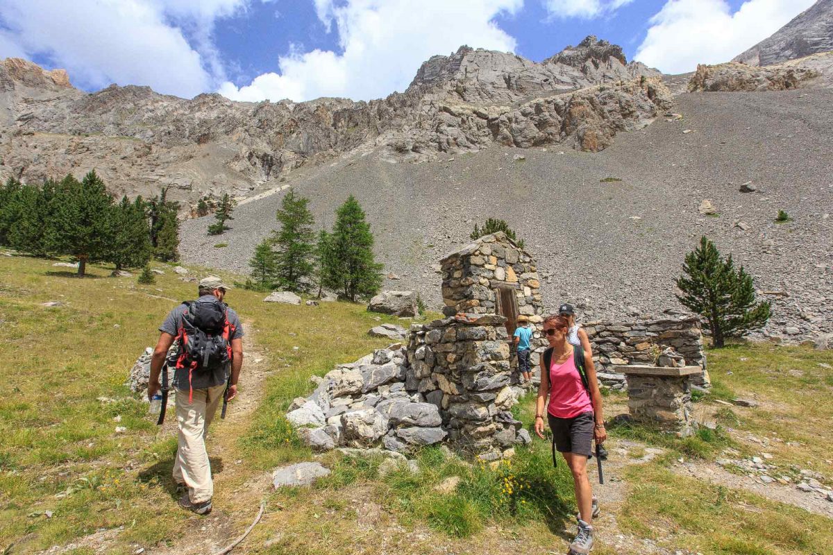 Vars : Randonnée vers l’oratoire de la Font Sancte