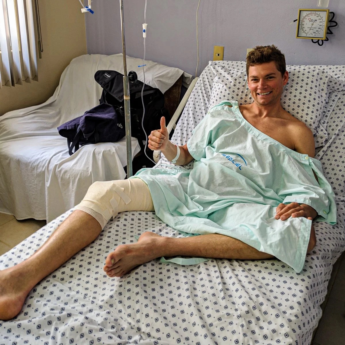 Alex Wilton à l'hospital au Mexique, le lendemain de l'attaque