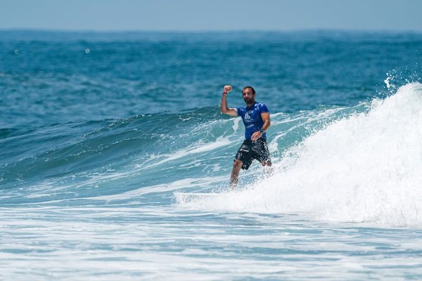 Joan Duru Champion du monde de surf 2021