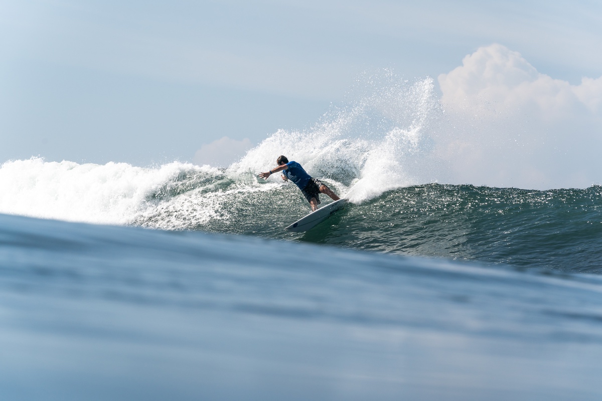 Joan Duru Champion du monde de surf 2021