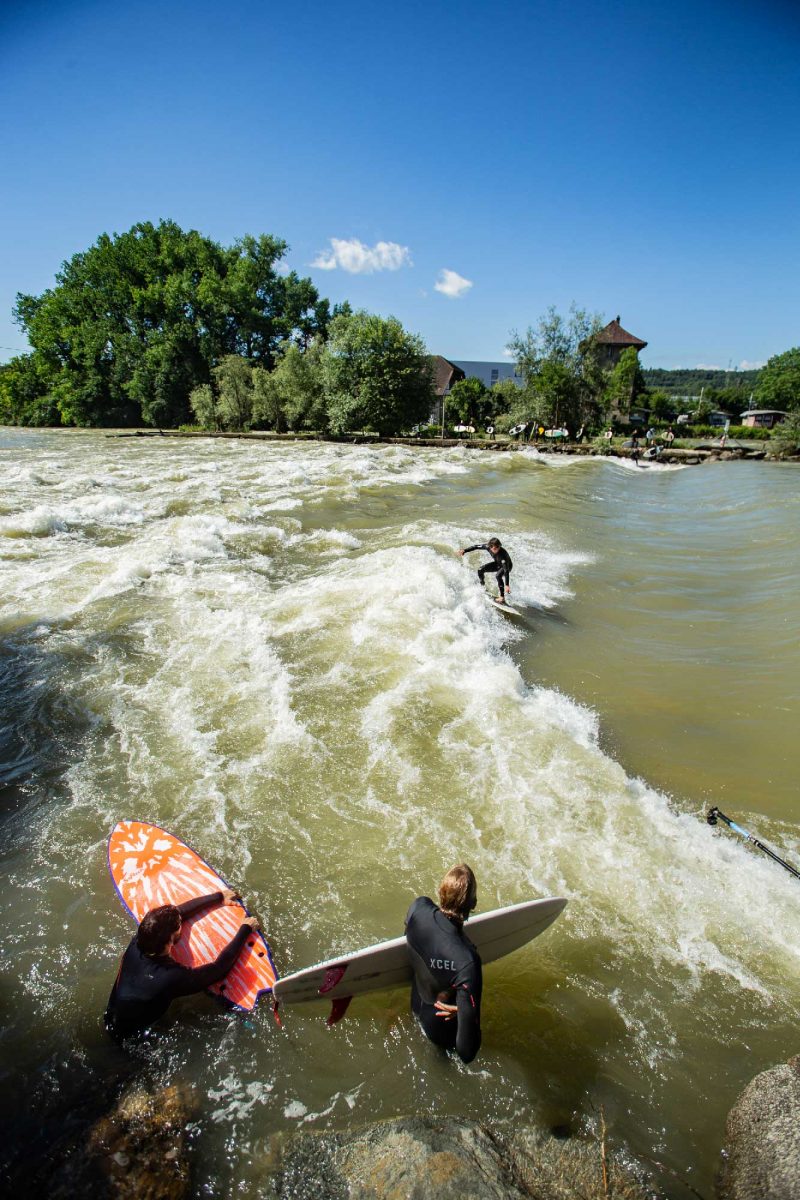 Landlocked, surf en Suisse