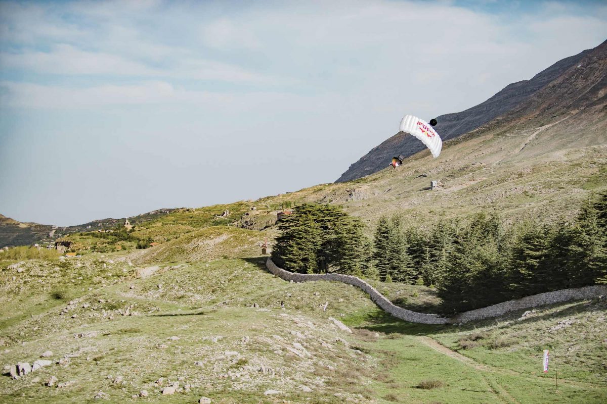 Fred Fugin Soul Flyers saut en wingsuit au Liban