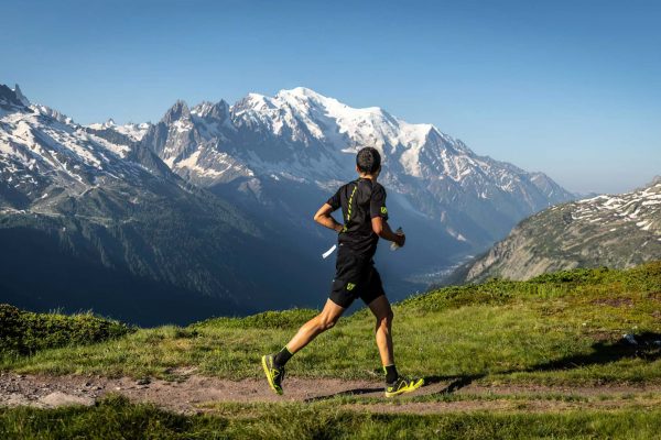 Coureur sur le marathon du Mont-Blanc