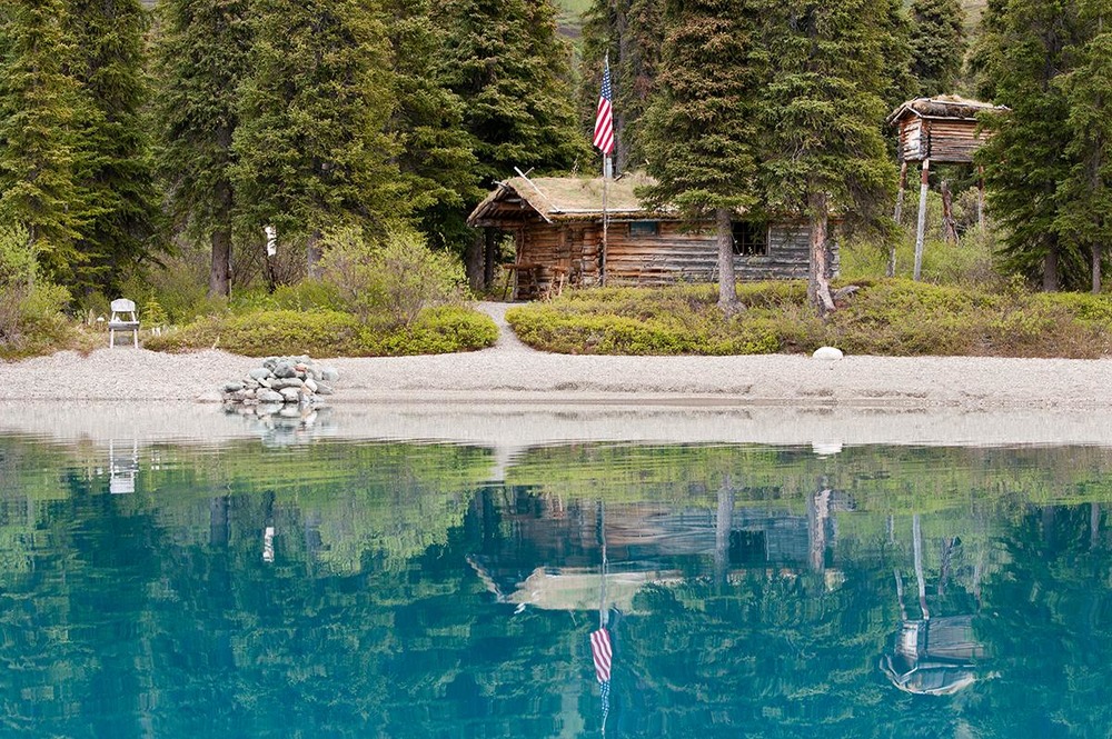 cabane en rondin en alaska