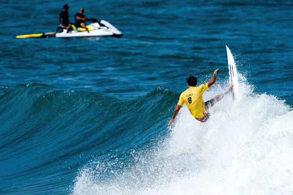 Jérémy Flores surfe la vague des JO de Tokyon 2020