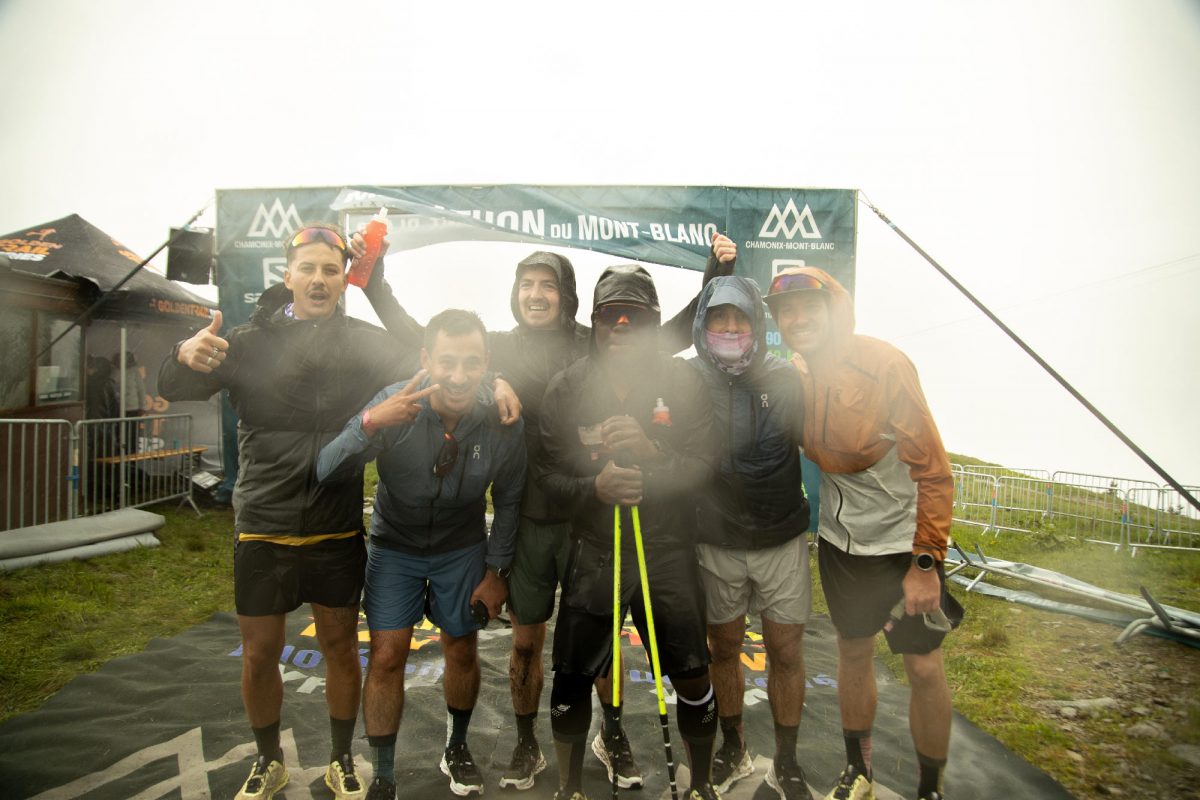 Cédric Ganguia à l'arrivée du Marathon du Mont-Blanc avec ses amis