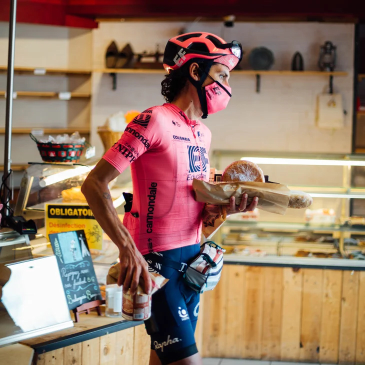 Lachlan Morton, boucle le Tour de France en solo